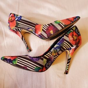 Sz 7 Aldo Striped Floral Stilleto Heels